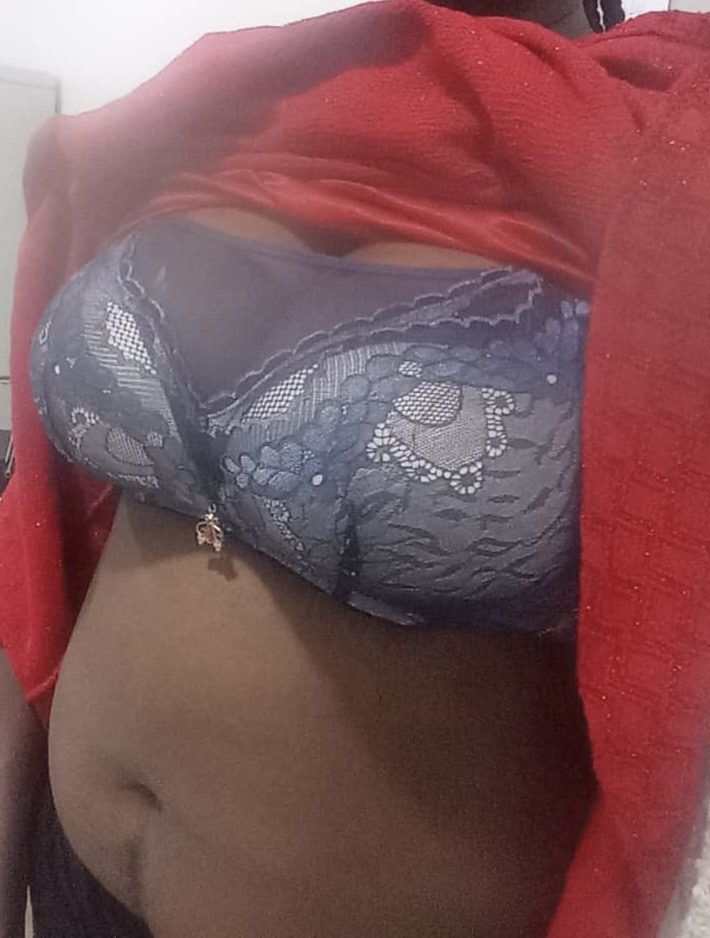 Single Mom Leak Her Boobs Pics