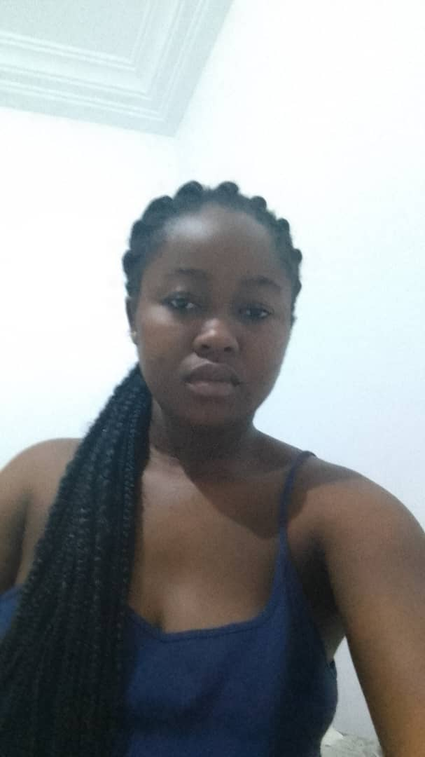 Agnes Boobs Seen In Nude Photos